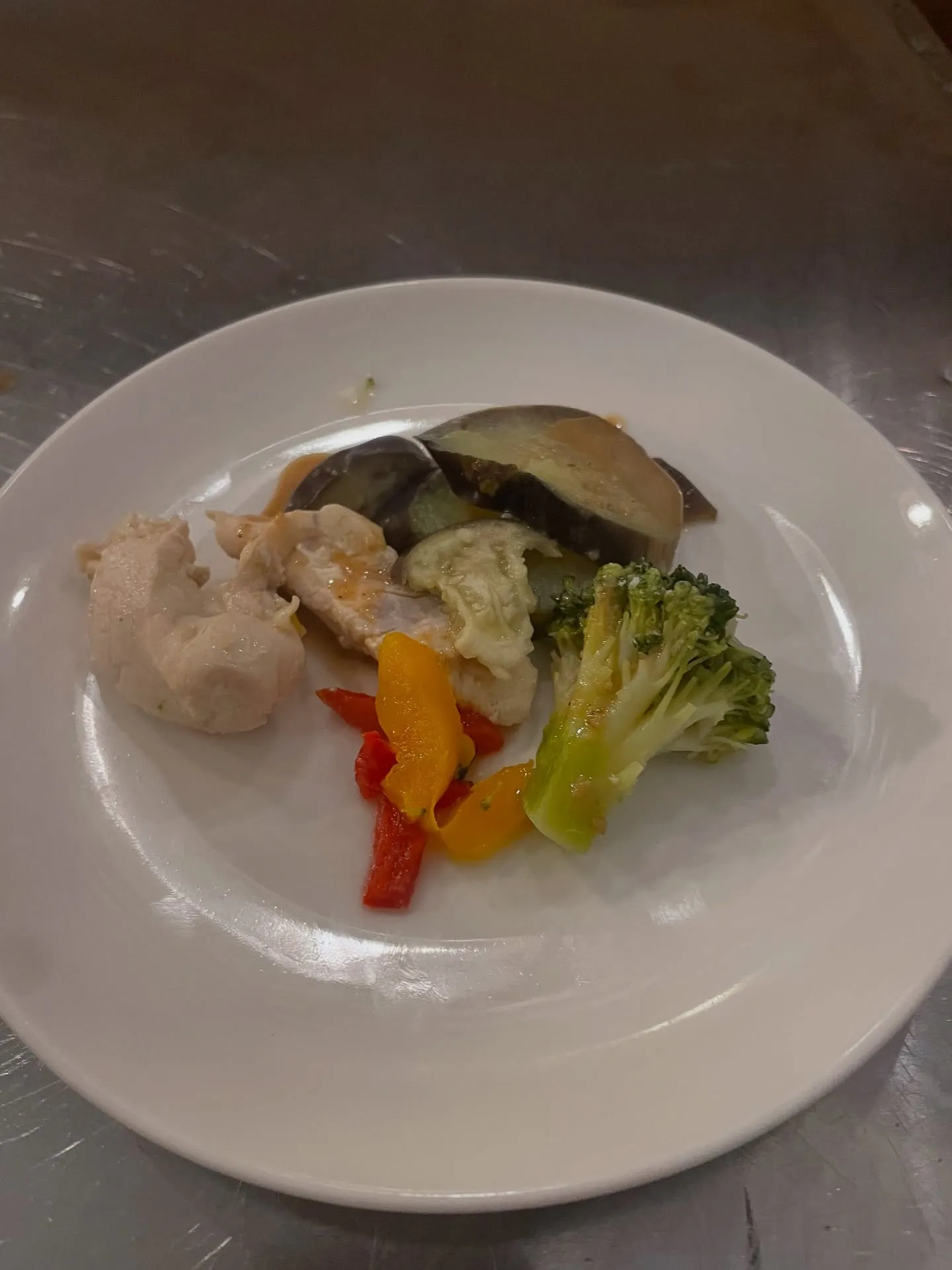 秋らしくなってきましたね。