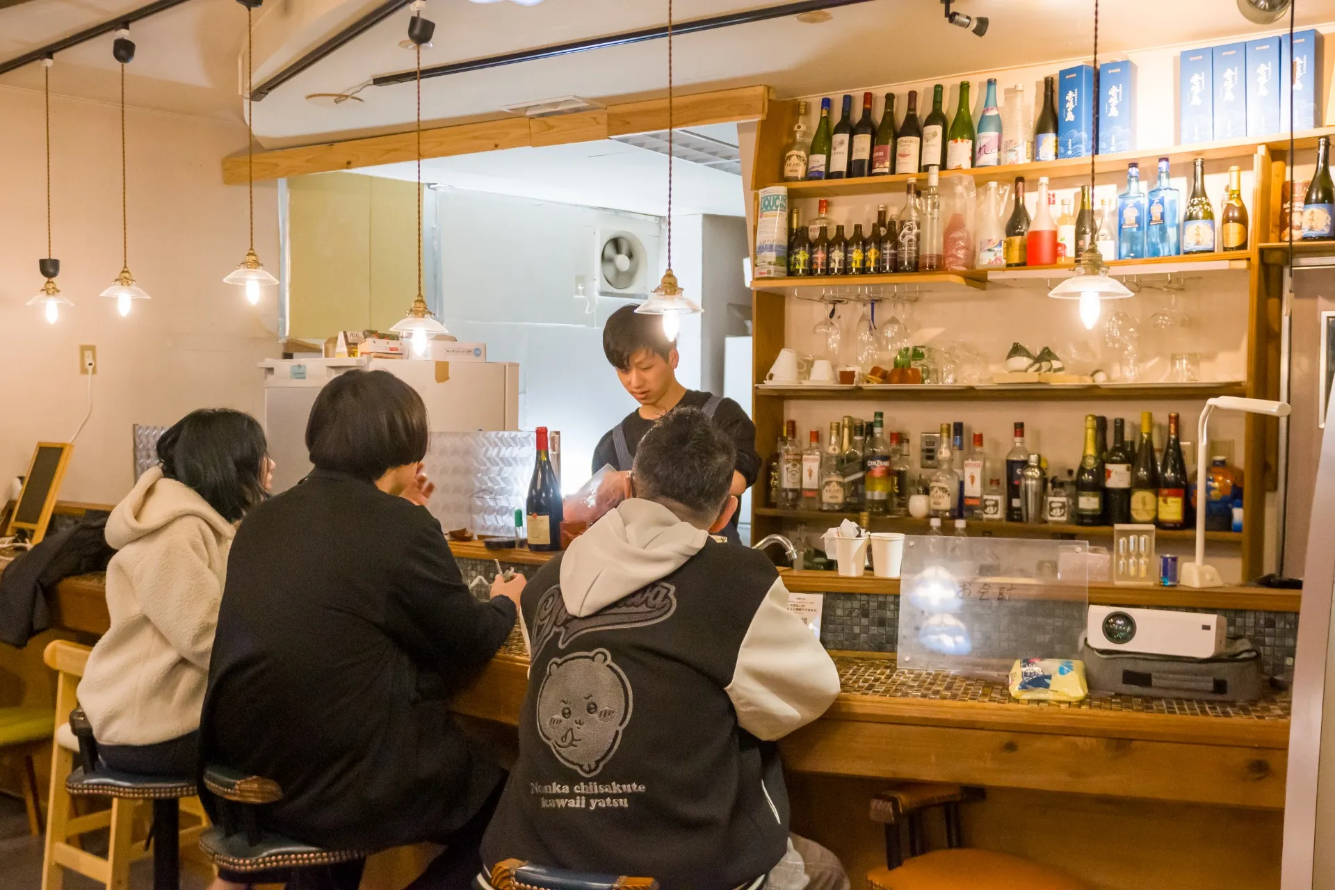 バーでゆっくり